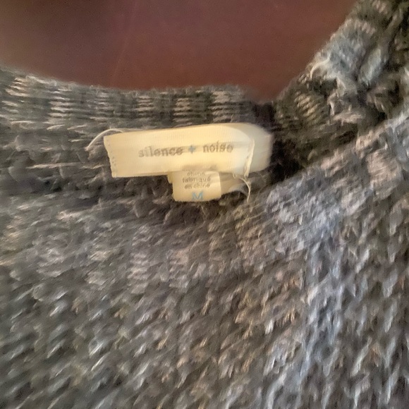 Jumper/Sweater - Picture 3 of 3